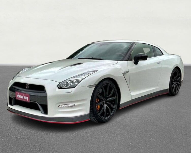 Nissan GT-R Leasing
